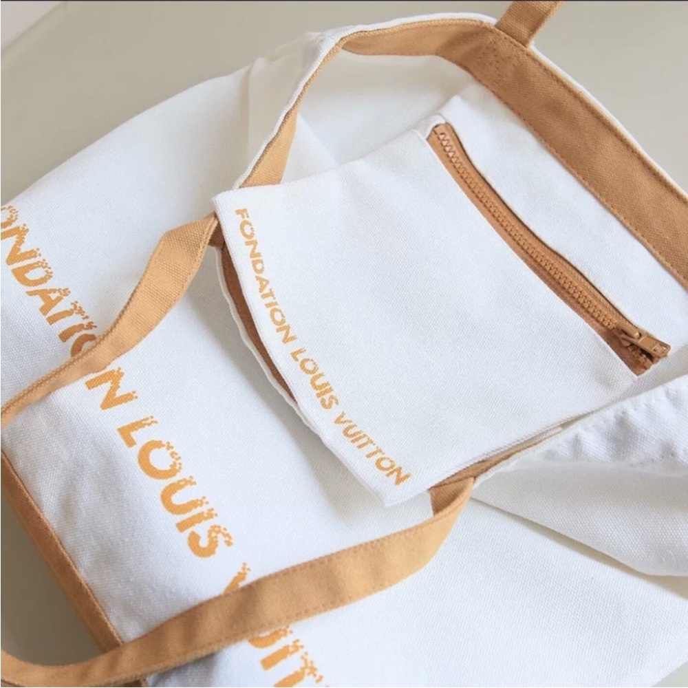 NWT Louis Vuitton Foundation‎ Canvas Tote Bag - Picture 10 of 11